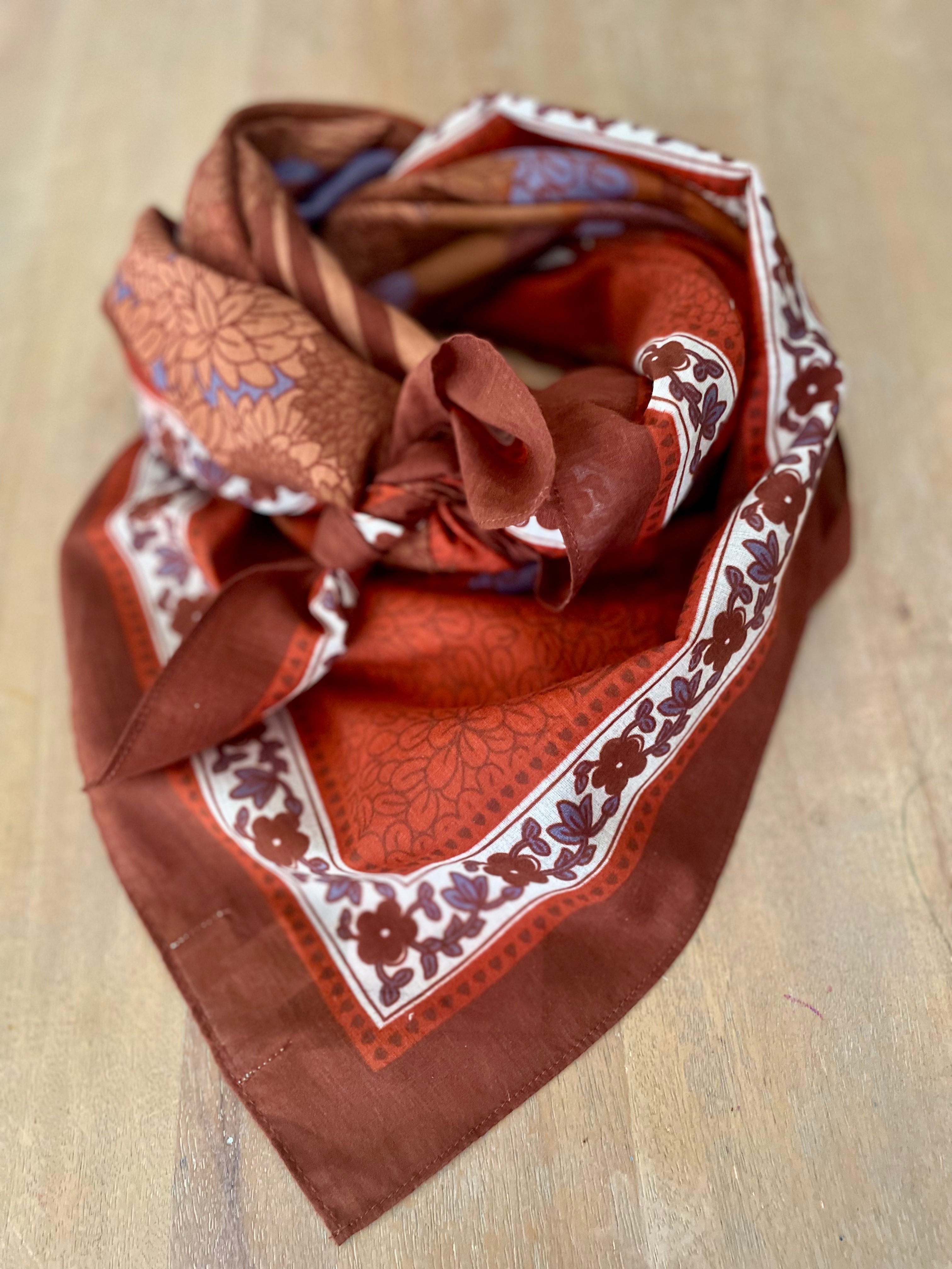Grand foulard coton buda rouge