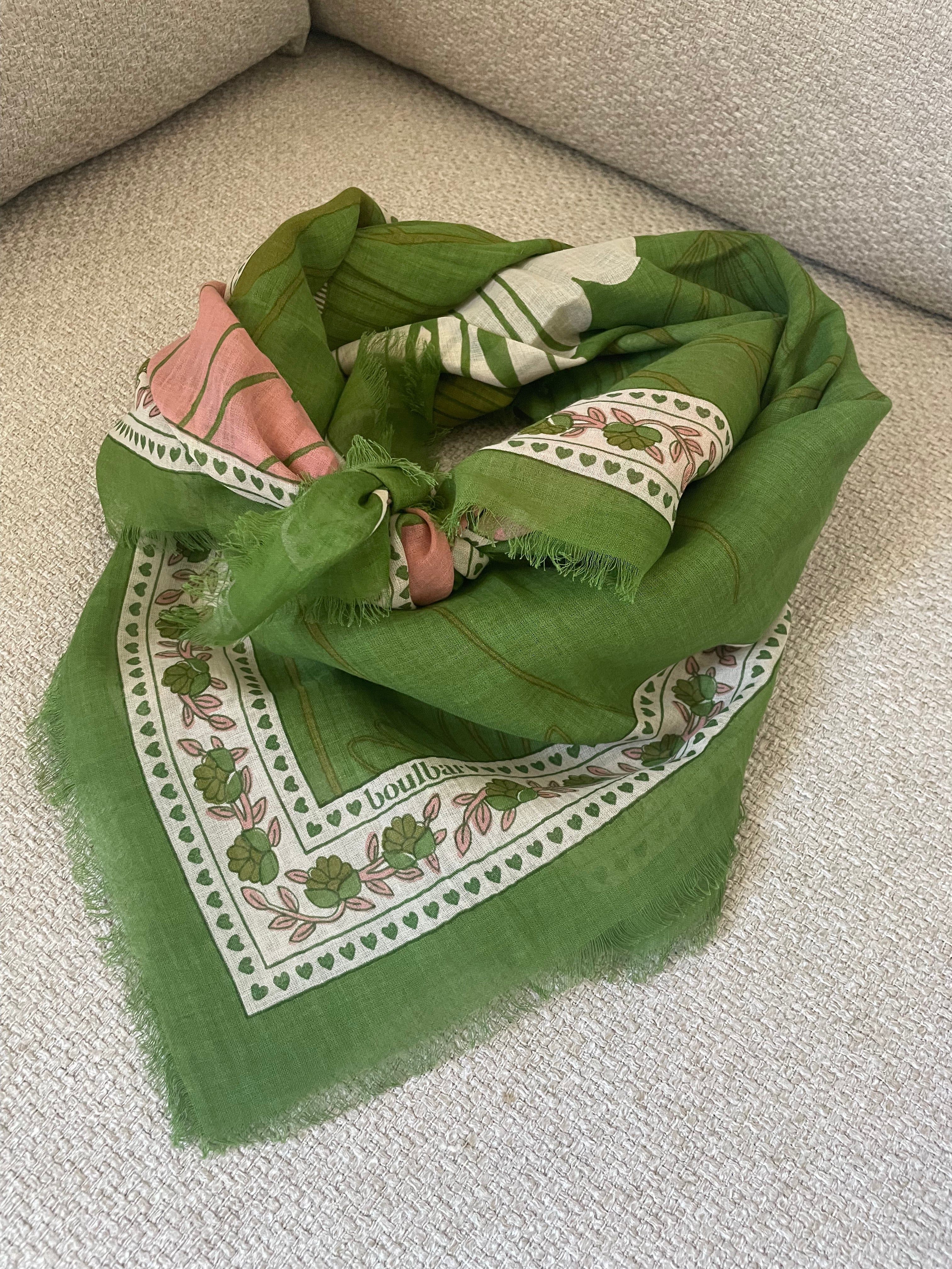 Grand foulard voile de coton méduses vert
