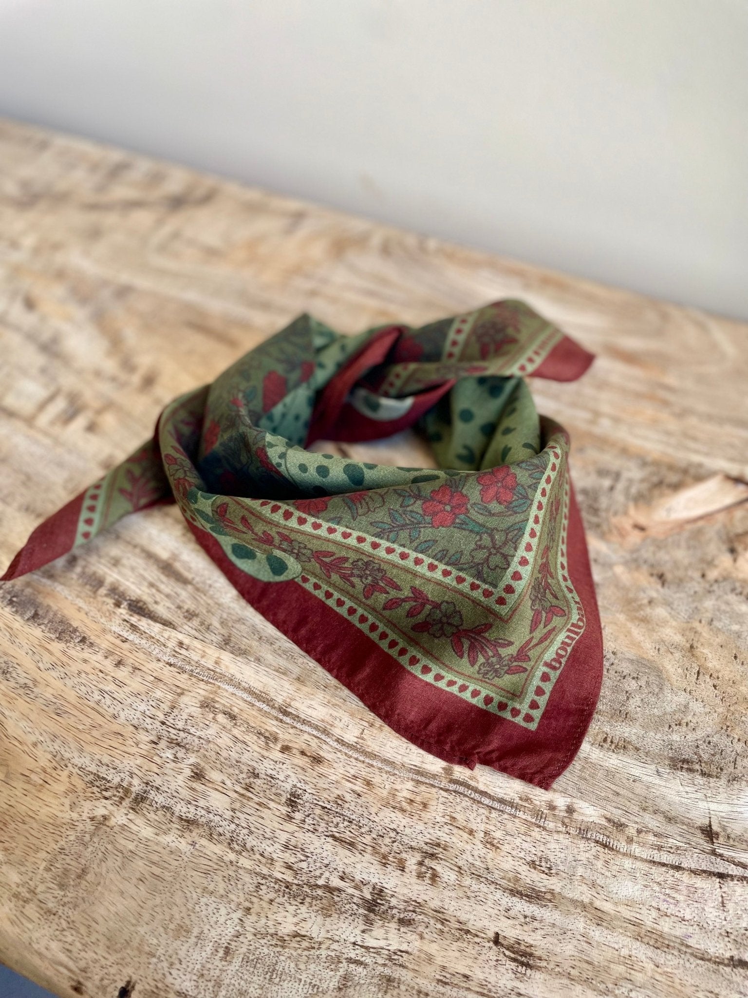 Petit foulard coton leopards keya kaki - boulbar.fr