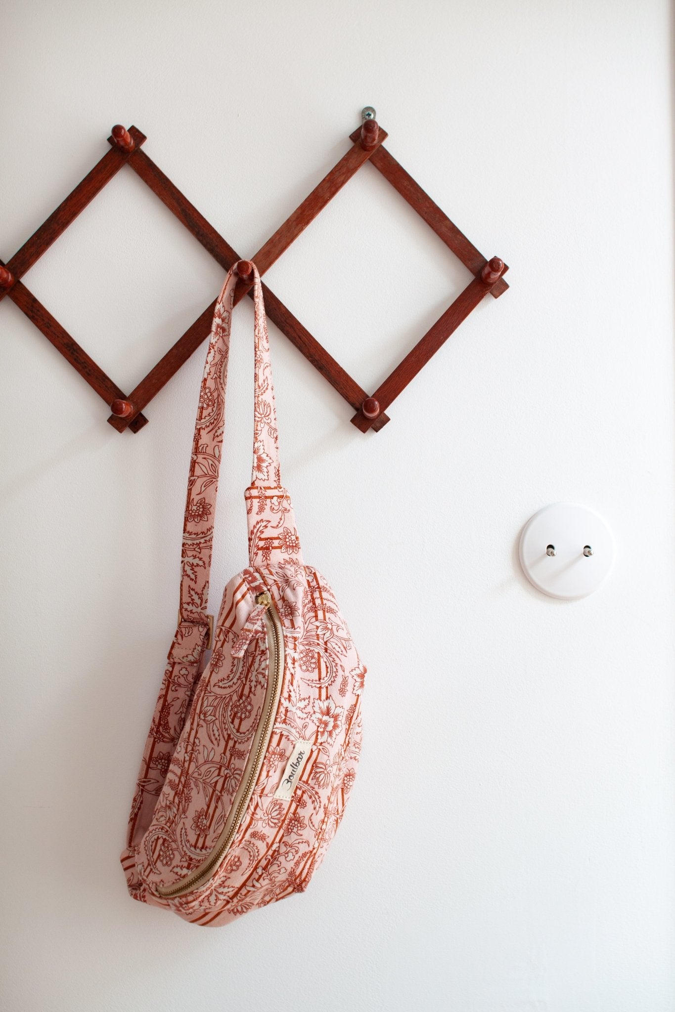 Sac banane rose Sari - boulbar.fr